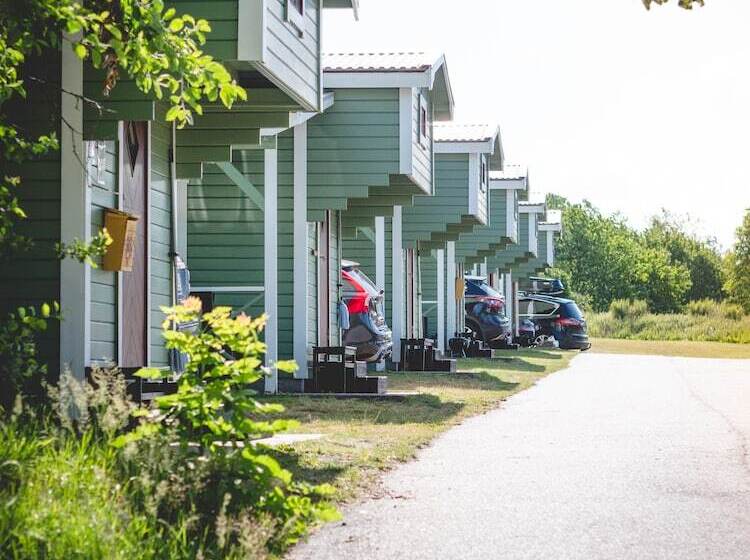 فندق Björkbackens Stugby   Campground