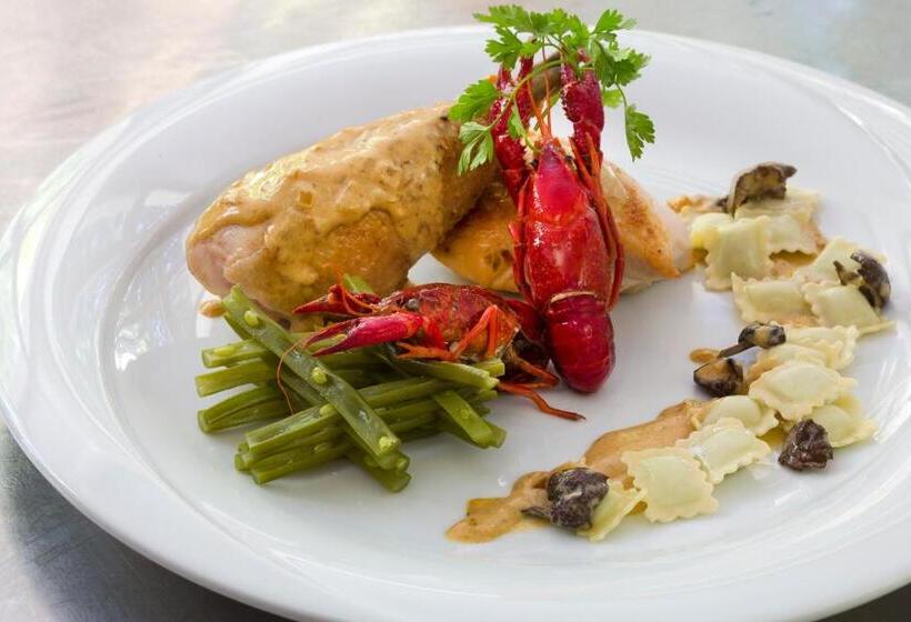 ホテル Hôtel Castillan