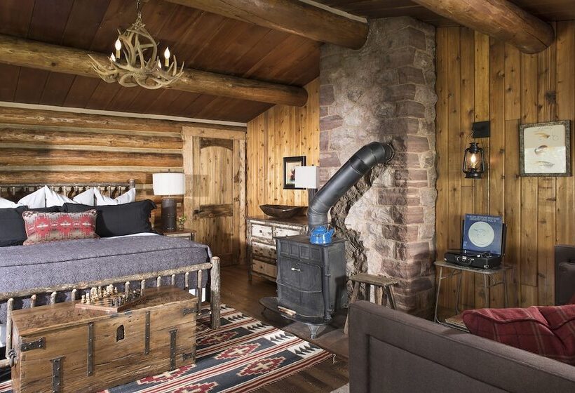 فندق Lone Mountain Ranch