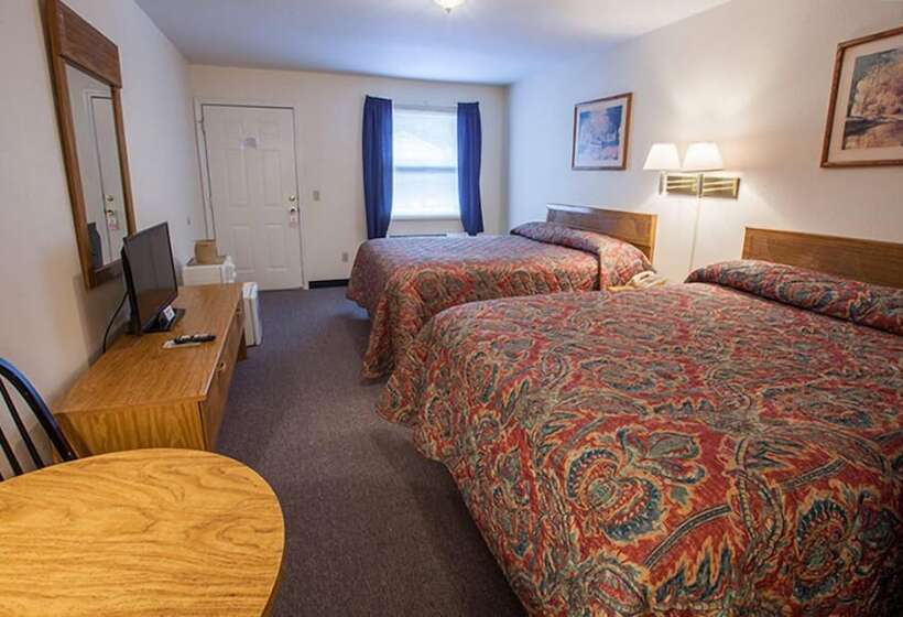 هتل Maggie Valley Creekside Lodge