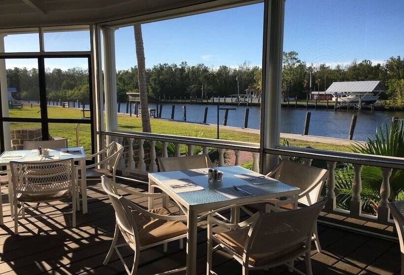 فندق Rod And Gun Club