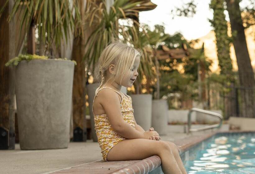 هتل روستایی Bandy Canyon Ranch