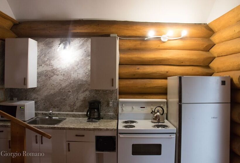 Lac Des Roches Resort