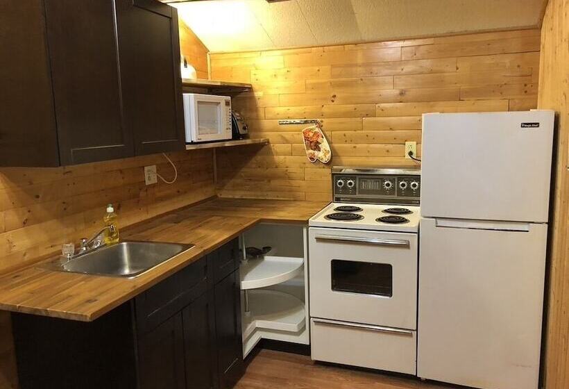 Lac Des Roches Resort