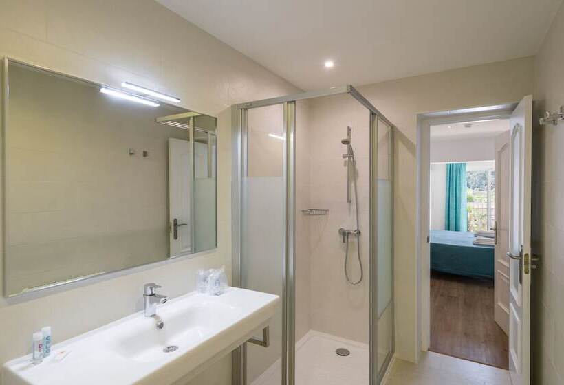 Lili Apartments