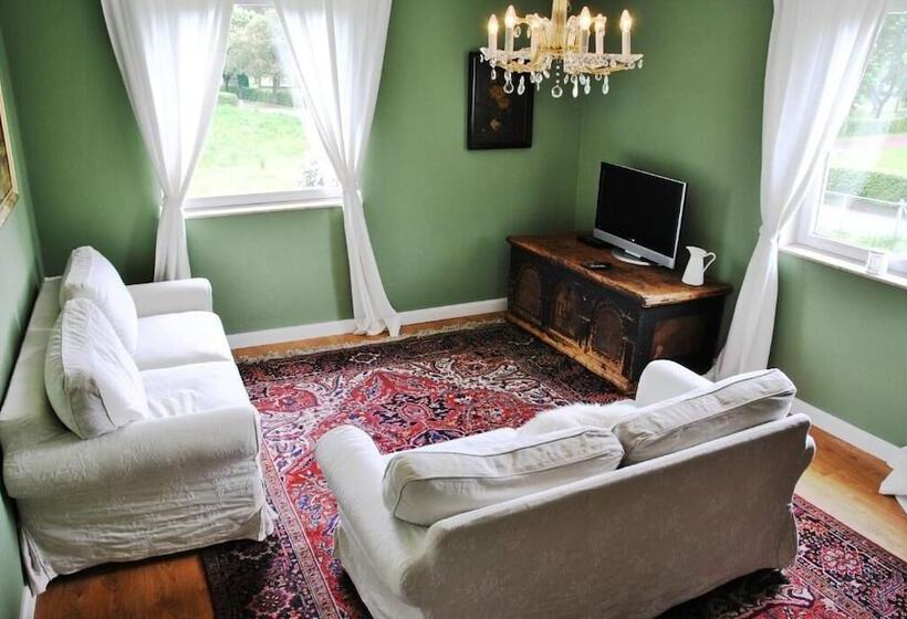بنسيون Gutshaus Beim Zeilinger Schlössl
