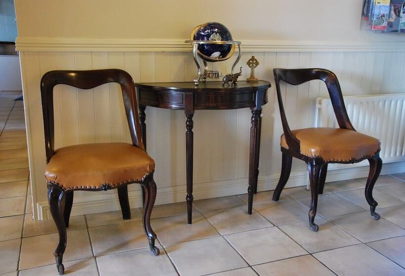 مبيت وإفطار Teach Cruachán Large Group Holiday Home