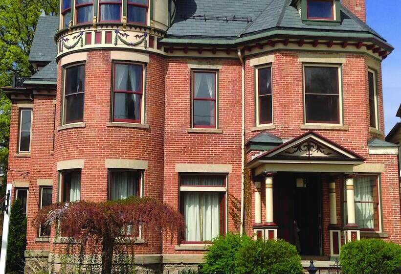 The Gage Mansion B&b