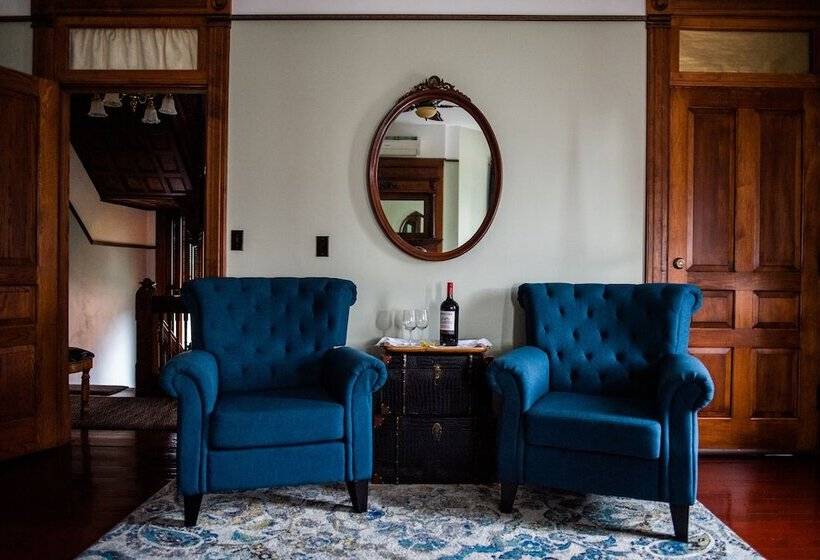 The Gage Mansion B&b