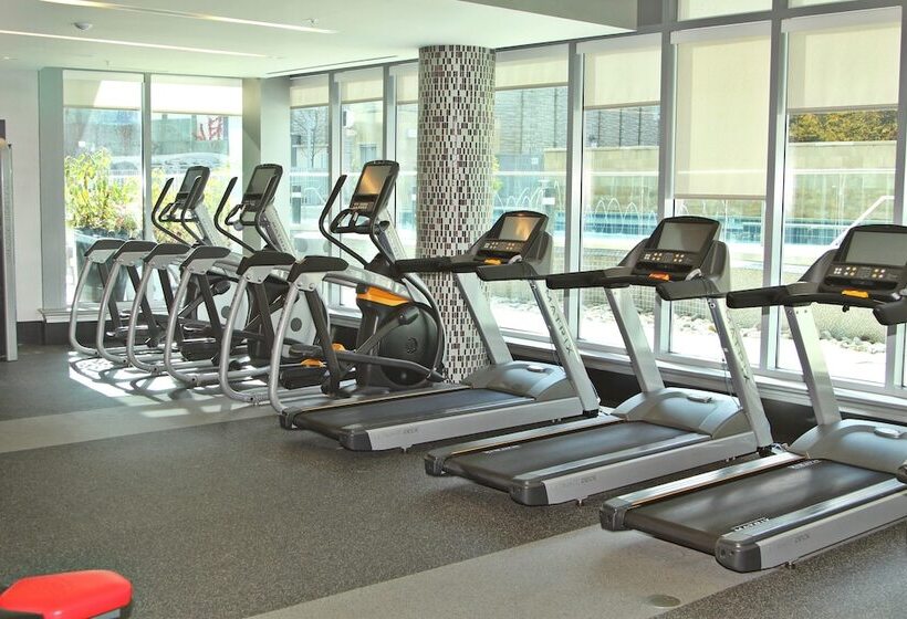 Weichert Suites At The Ovation