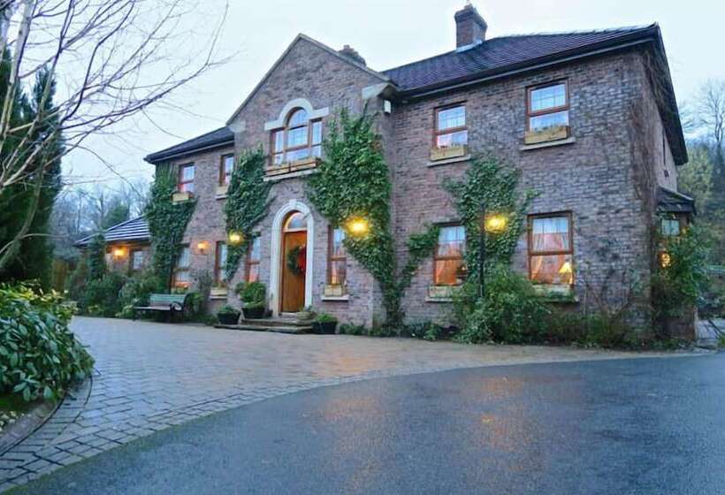 مبيت وإفطار Tirconaill Lodge