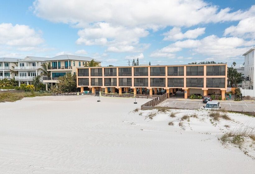 בית מלון כפרי Anna Maria Island Dream Inn