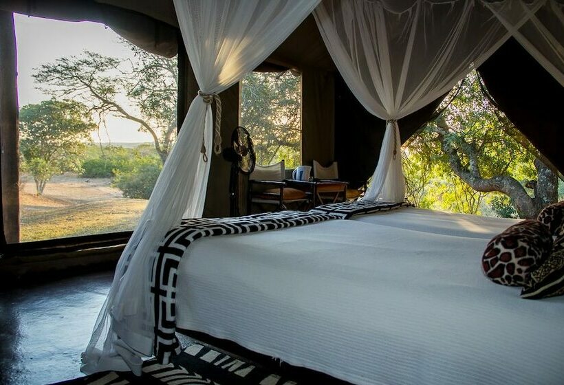 Отель Thula Thula Game Lodge