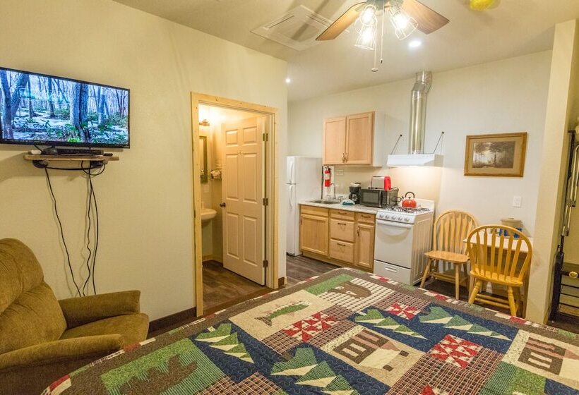 June Lake Motel