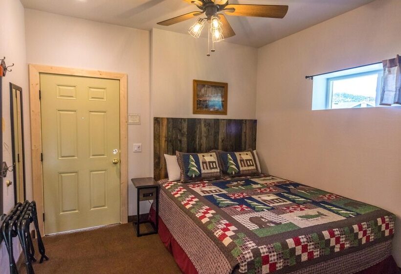June Lake Motel