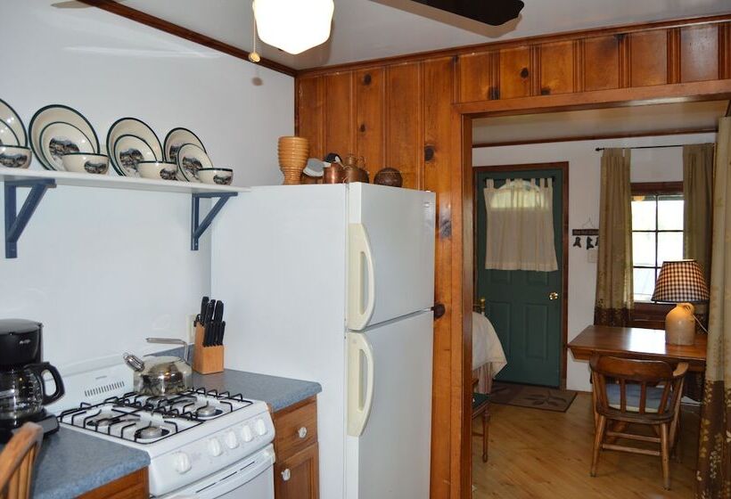 Moon River Cabins
