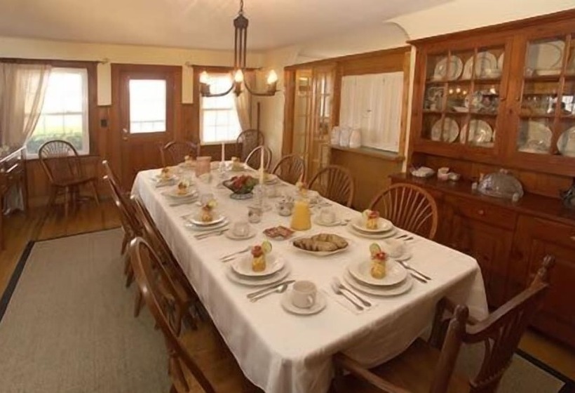 بنسيون Cypress House Inn