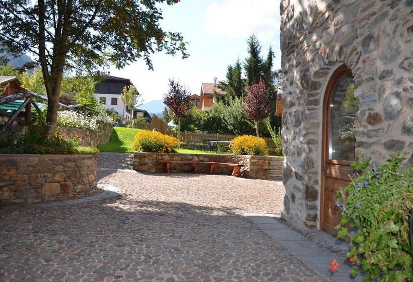 إقامة Appartamenti Pellizzano