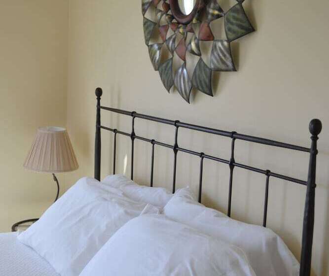 استراحتگاه River Rock Cottages