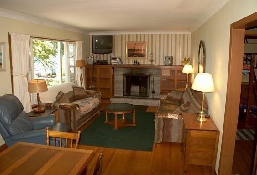 Sandbanks Beach Resort
