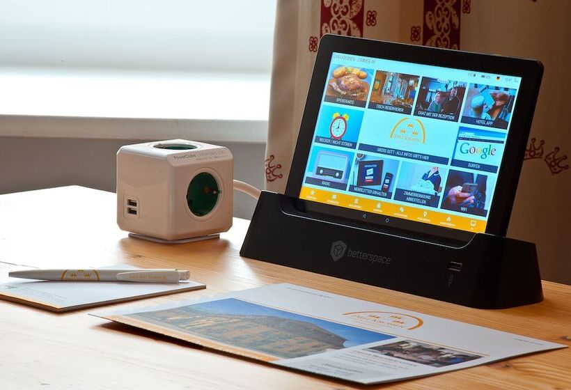 ホテル & Brauereigasthof Drei Kronen