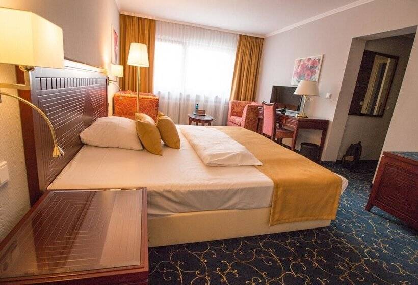 Отель Brunnenhof