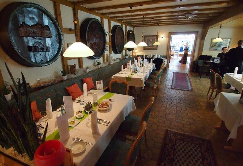 فندق Dernbachtal