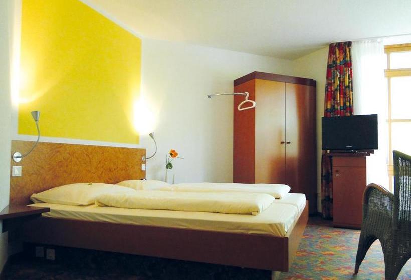 בית מלון כפרי Feriendorf Glasgarten