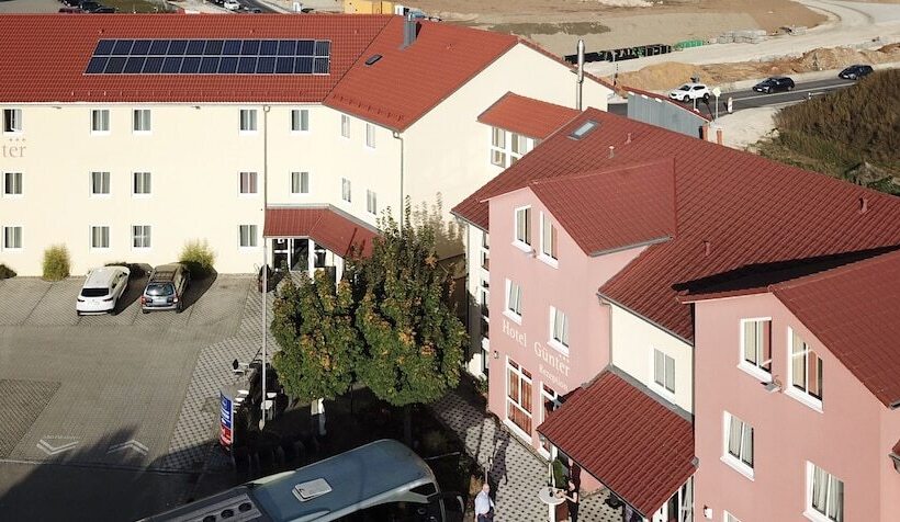 בית מלון כפרי Günter