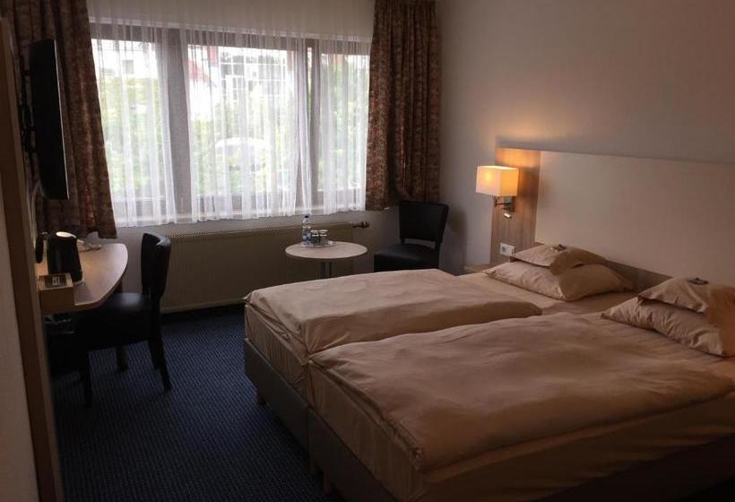 Отель Kelkheimer Hof