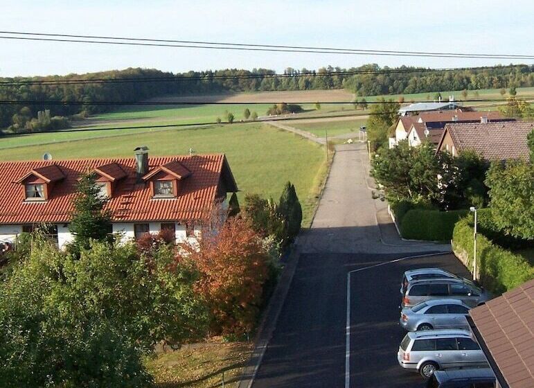 ペンション Landgasthof Traube