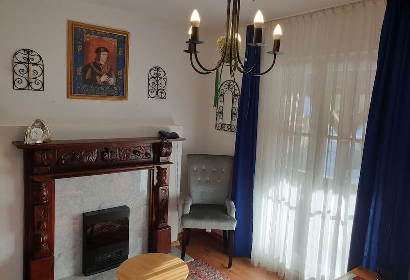 Пансион Luchs Hostel Im Hirschen