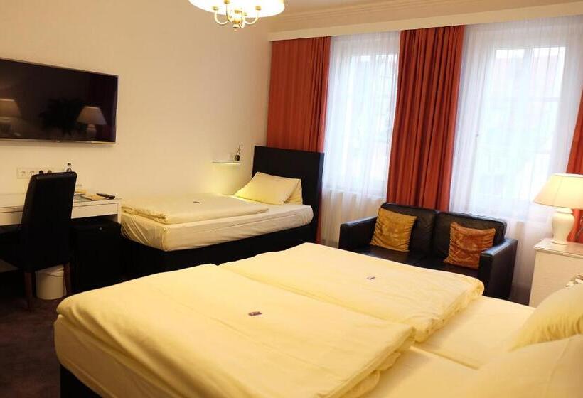 בית מלון כפרי Adler