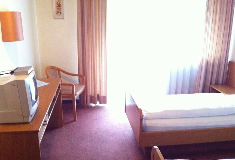 בית מלון כפרי Bacchusstube Garni