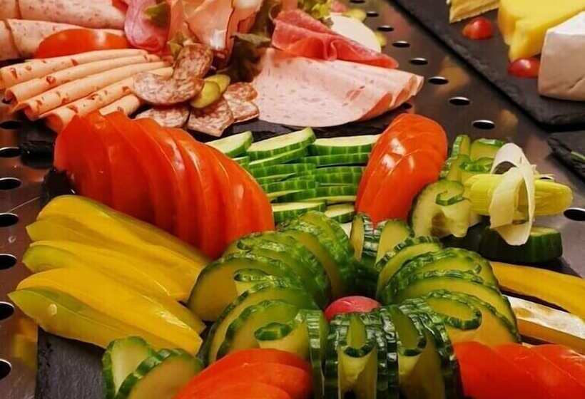 호텔 Garni  Am Ellinger Tor