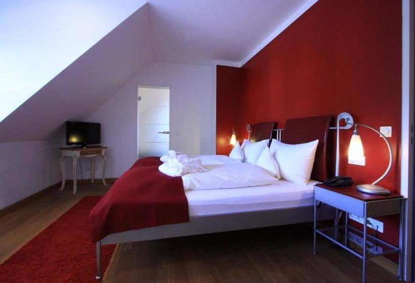 هتل Residenz Im Schloss Neuweier