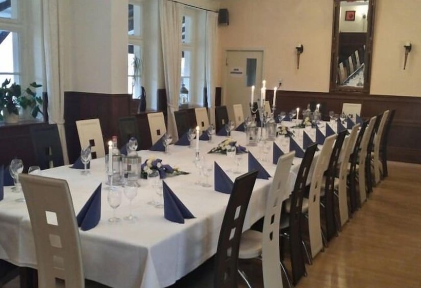 호텔 Restaurant Zum Holländer Hof