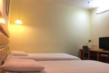 هتل Home Inn