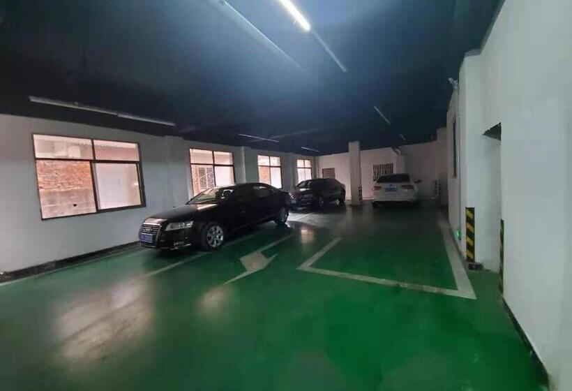 Hotel 7days Premium Yichang Yiling Branch