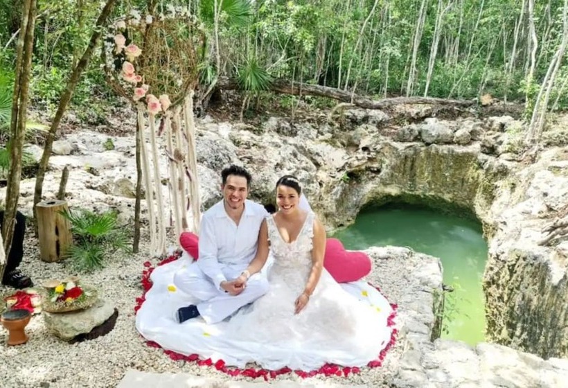 هتل Aldea Mayaha Cabanas Con Cenotes