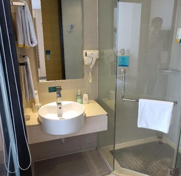 호텔 City Comfort Inn Guigang Zhongshan High Speed Railway Station