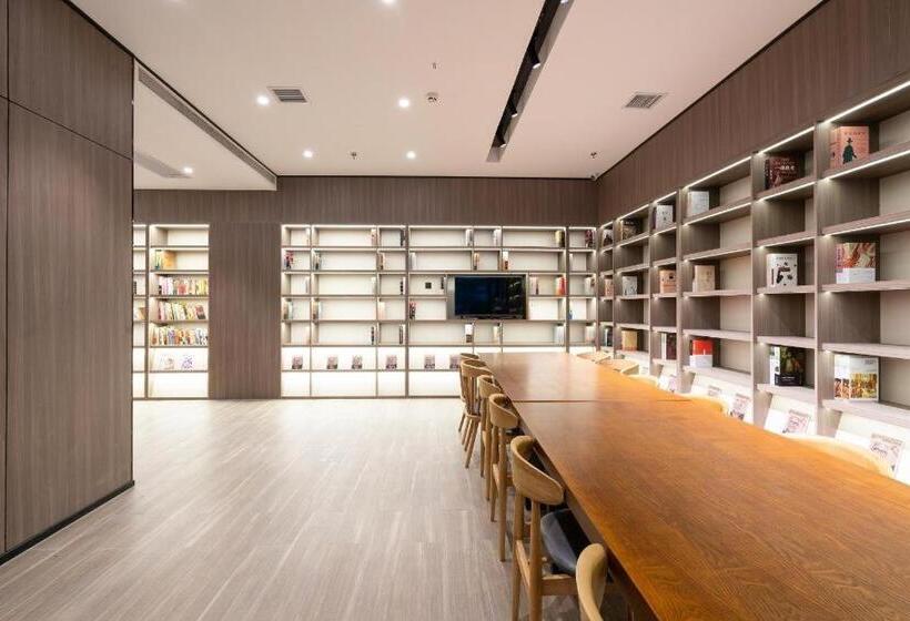 Hanting Hotel Shaoguan Xihe Bus Station