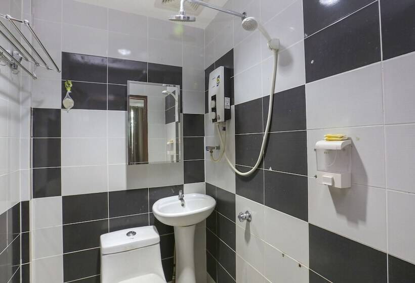 فندق Oyo 90145 D'sofwa Inn