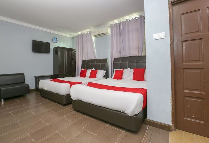 فندق Oyo 90145 D'sofwa Inn