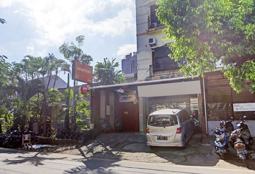 هتل Oyo 90260 Bumi Merpati Residence