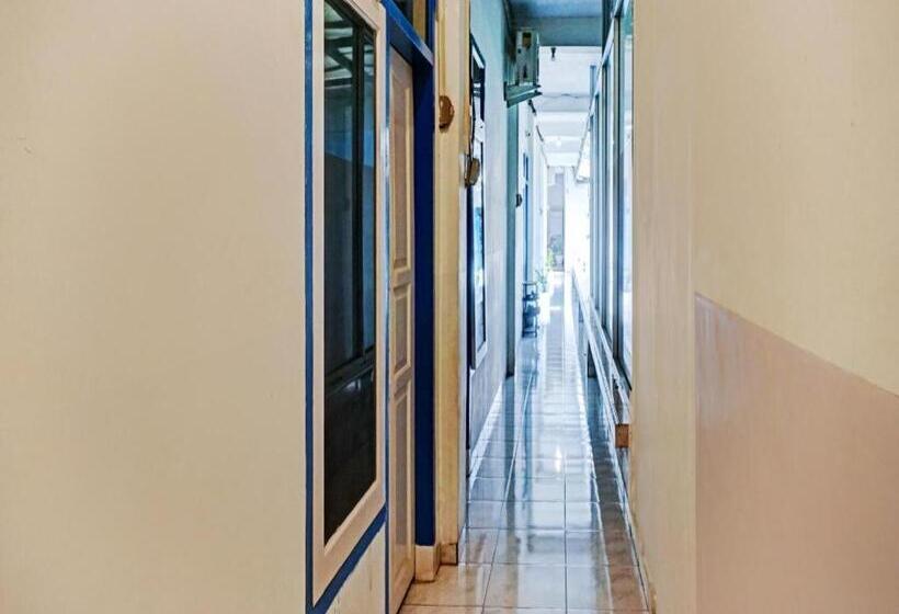 هتل Oyo 90260 Bumi Merpati Residence