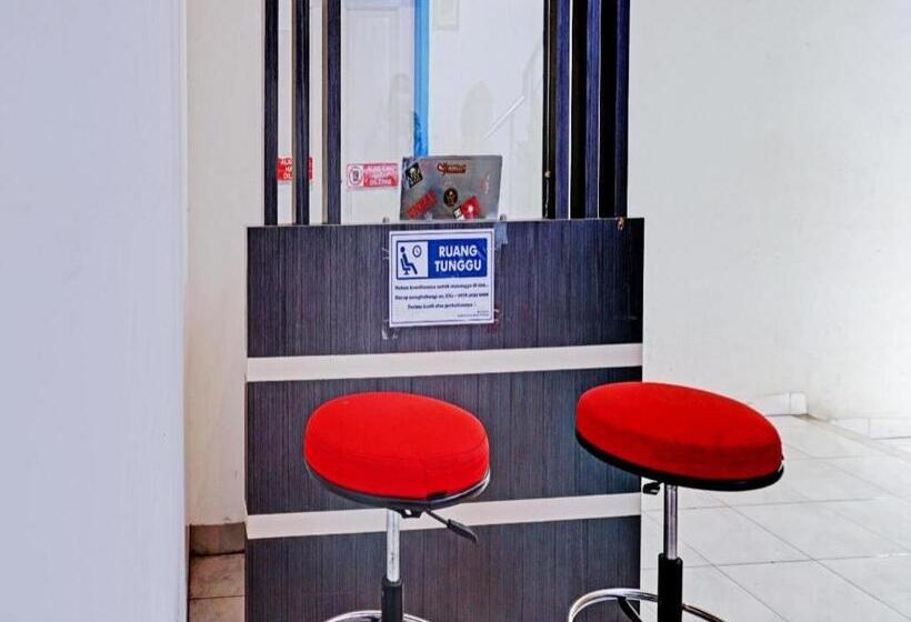 هتل Oyo 90260 Bumi Merpati Residence