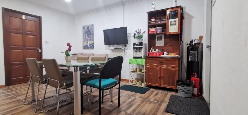 فندق Oyo Home 90372 Greybirds Hostel