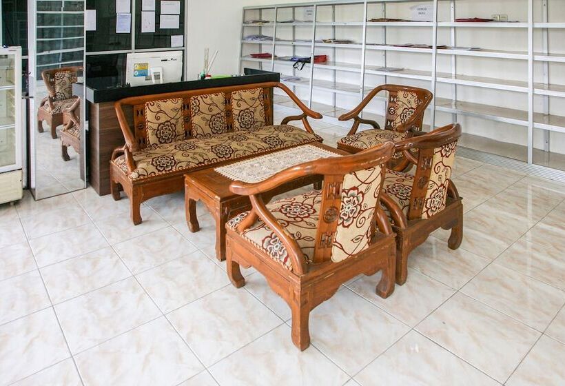 هتل Pasir Padi Inn Syariah  By Oyo Rooms