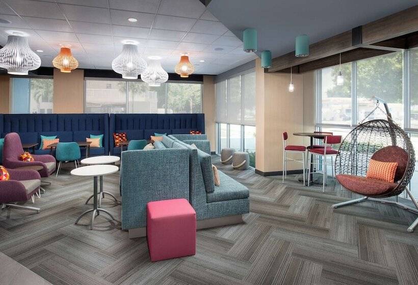 هتل Tru By Hilton Miami West Brickell
